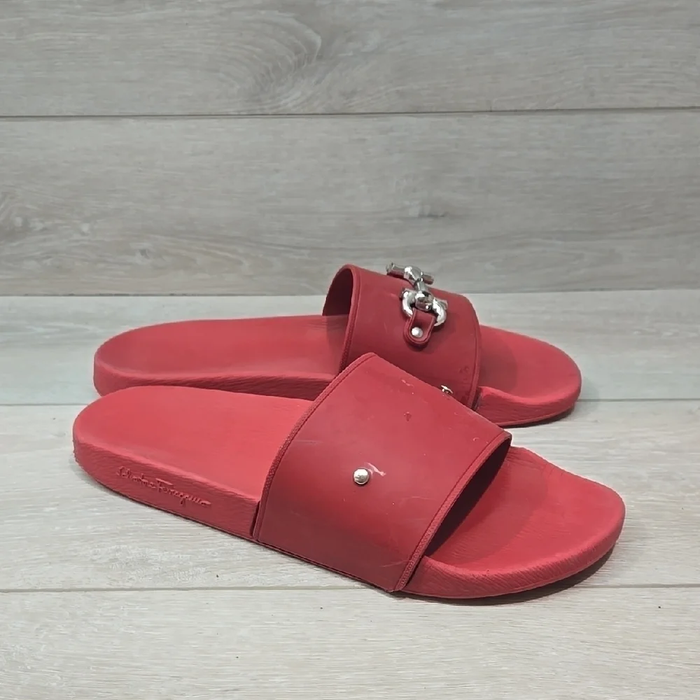 Salvatore Ferragamo Red Slide Sandal Ferragamo Red Calfskin Open-Toe Slide Sandals, Size 9 C  main image 2